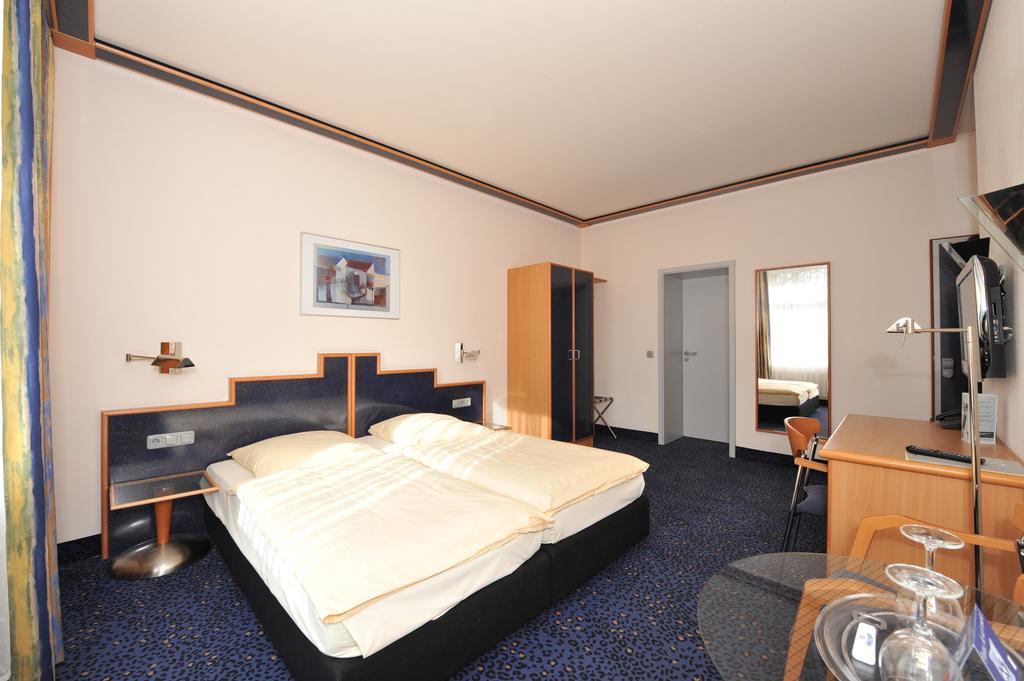 Insel 3* Keulen